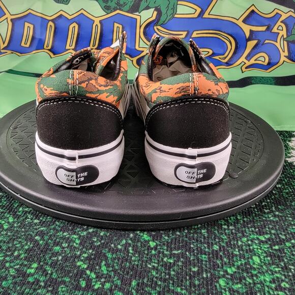 REVENGE x STORM II Vol 1 Old Skool Skate Shoes Size 5 Orange Green Camouflage main image 5